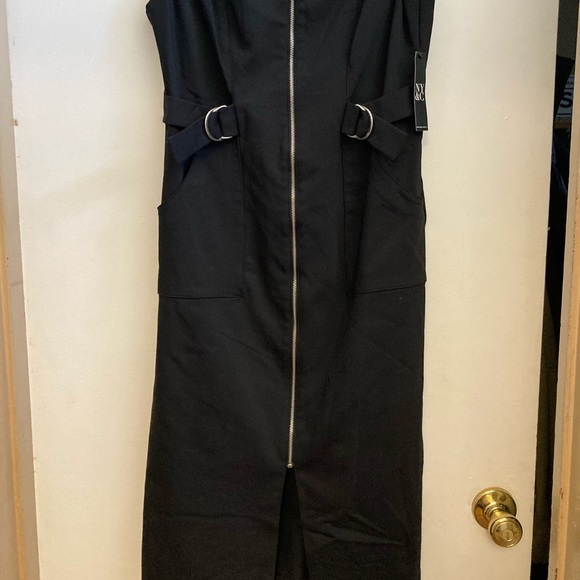 NY & Co Black Zipper Dress NWT - Picture 2 of 9